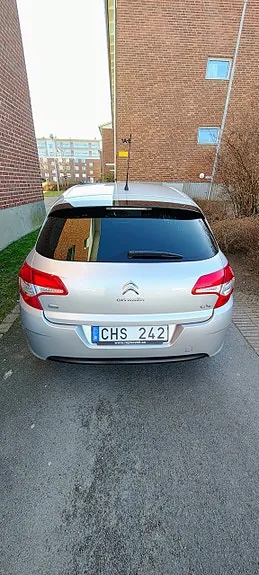 Citroen C4 2011 photo 5