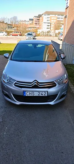Citroen C4 2011 photo 2