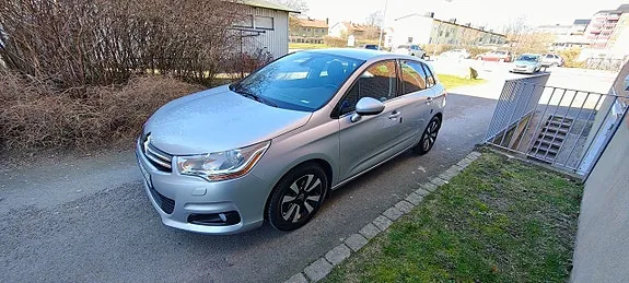 Citroen C4 2011 photo 4