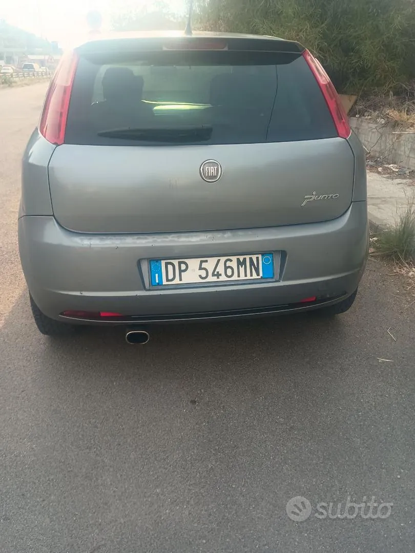 Fiat Grande Punto 2008 photo 4