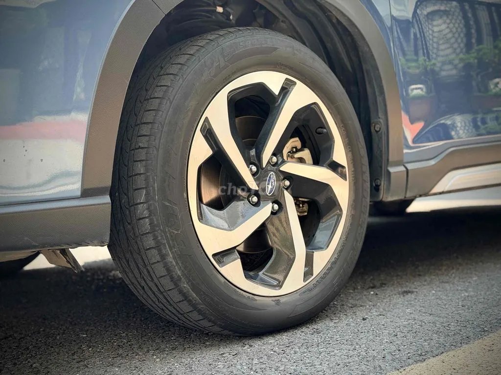 Subaru Forester 2025 photo 2