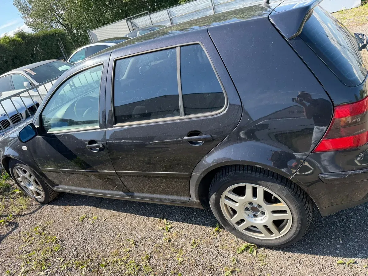 Volkswagen Golf 2001 photo 3