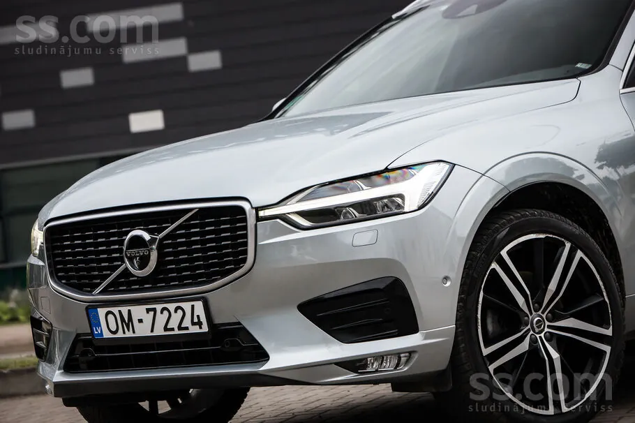 Volvo Xc60 2018 photo 3