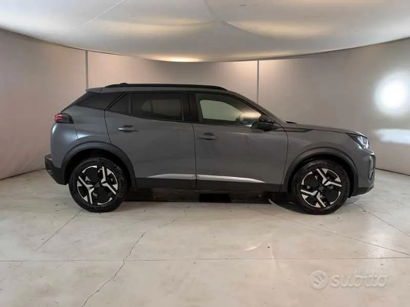 Peugeot 2008 2023 photo 4