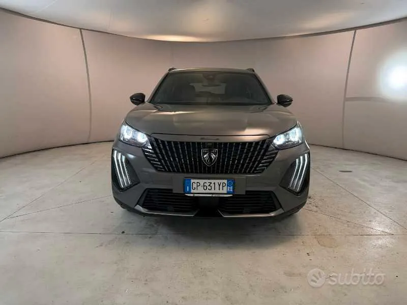 Peugeot 2008 2023 photo 2