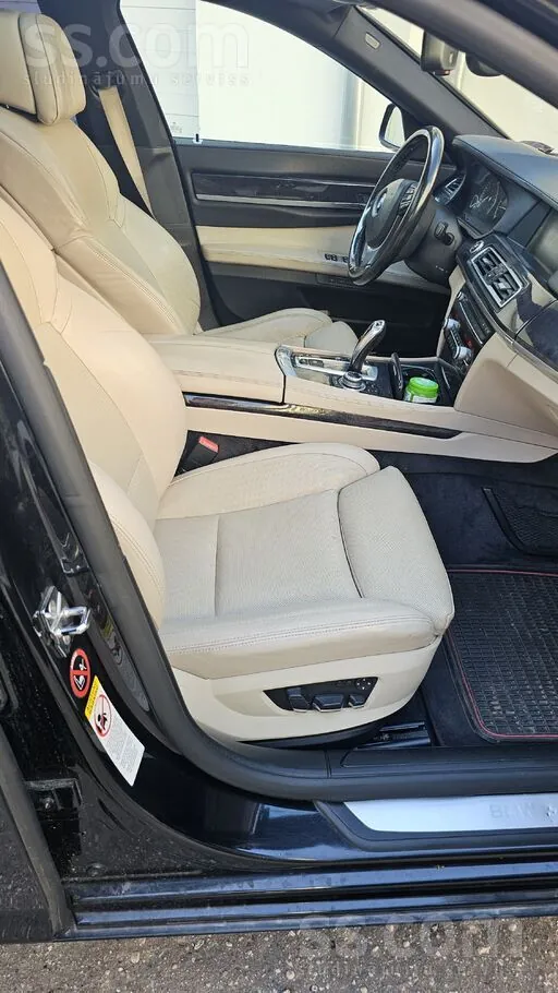BMW 730 2009 photo 2