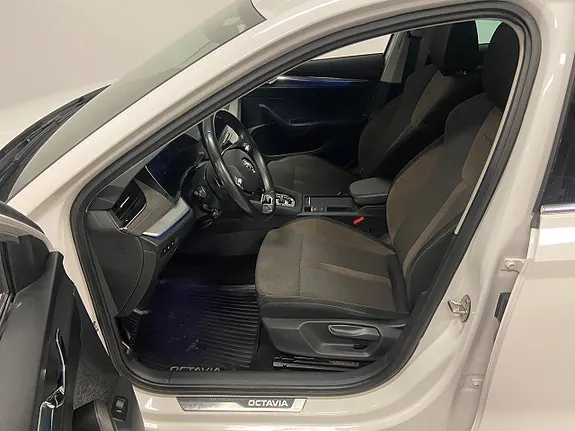 Skoda Octavia Scout 2021 photo 2