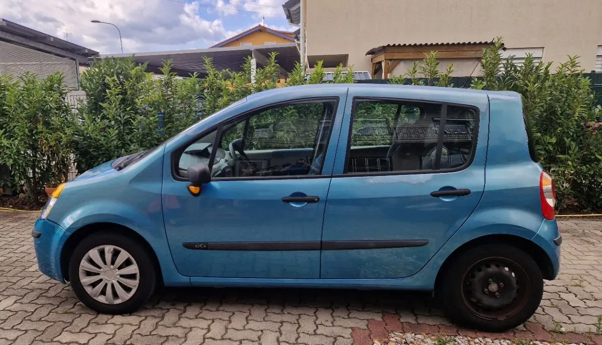 Renault Modus 2004 photo 2