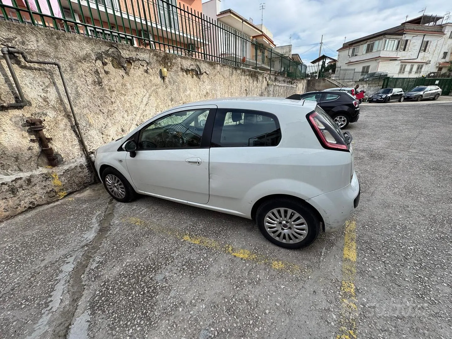 Fiat Punto Evo 2011 photo 2