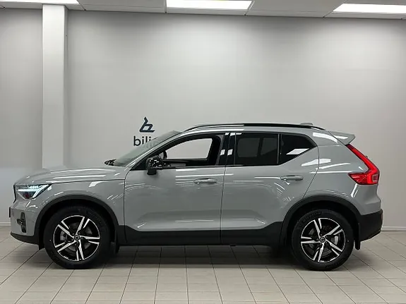 Volvo Xc40 2025 photo 2