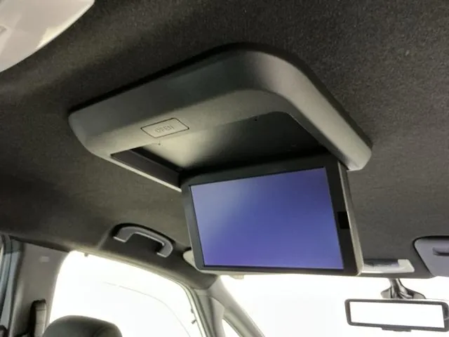 Nissan Serena 2018 photo 2