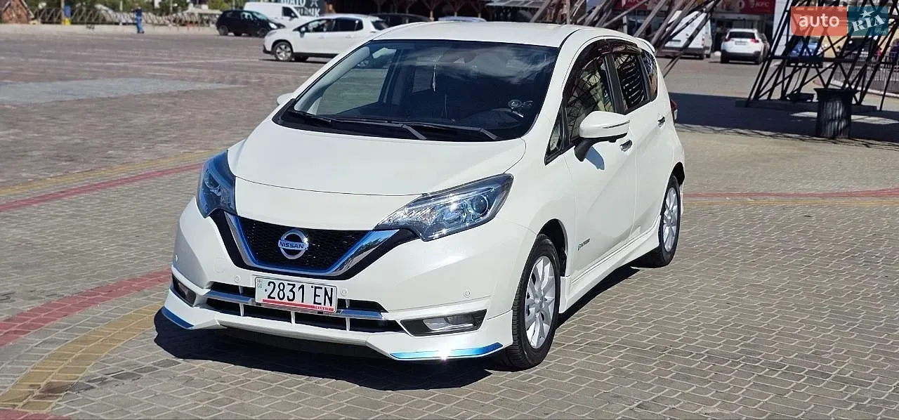 Nissan Note 2017 photo 4
