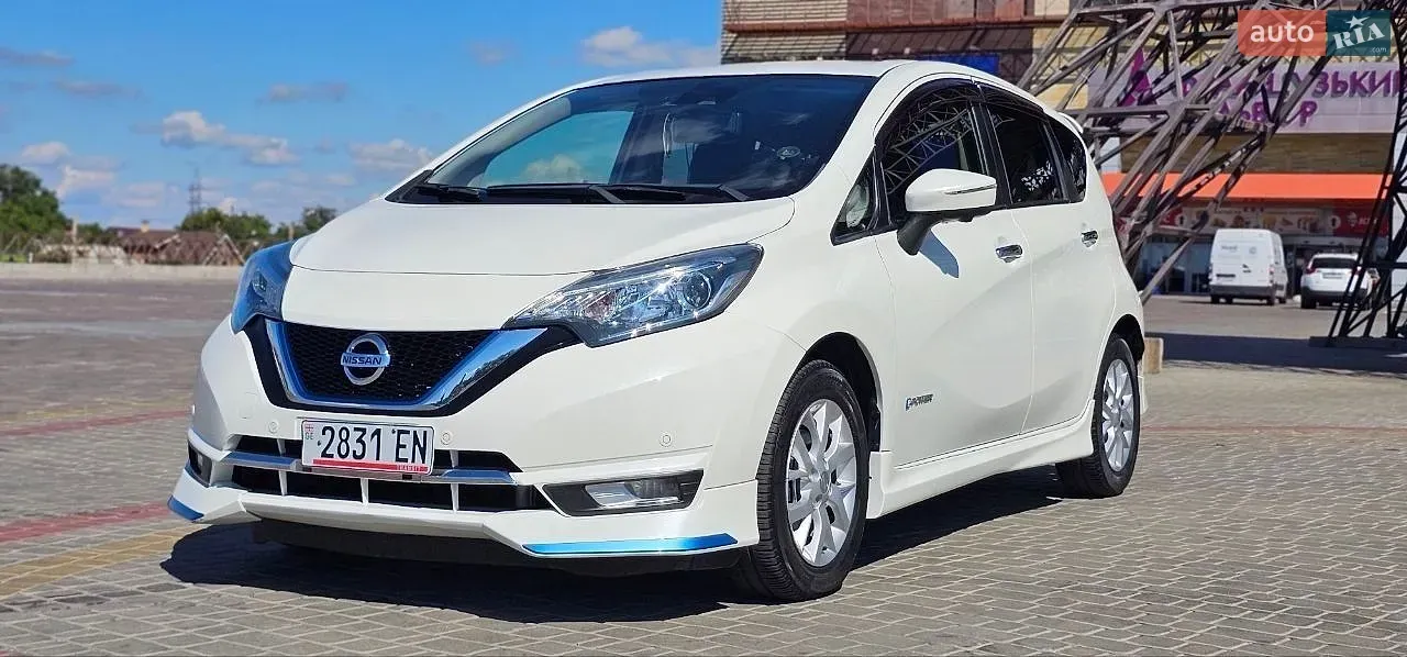 Nissan Note 2017 photo 3