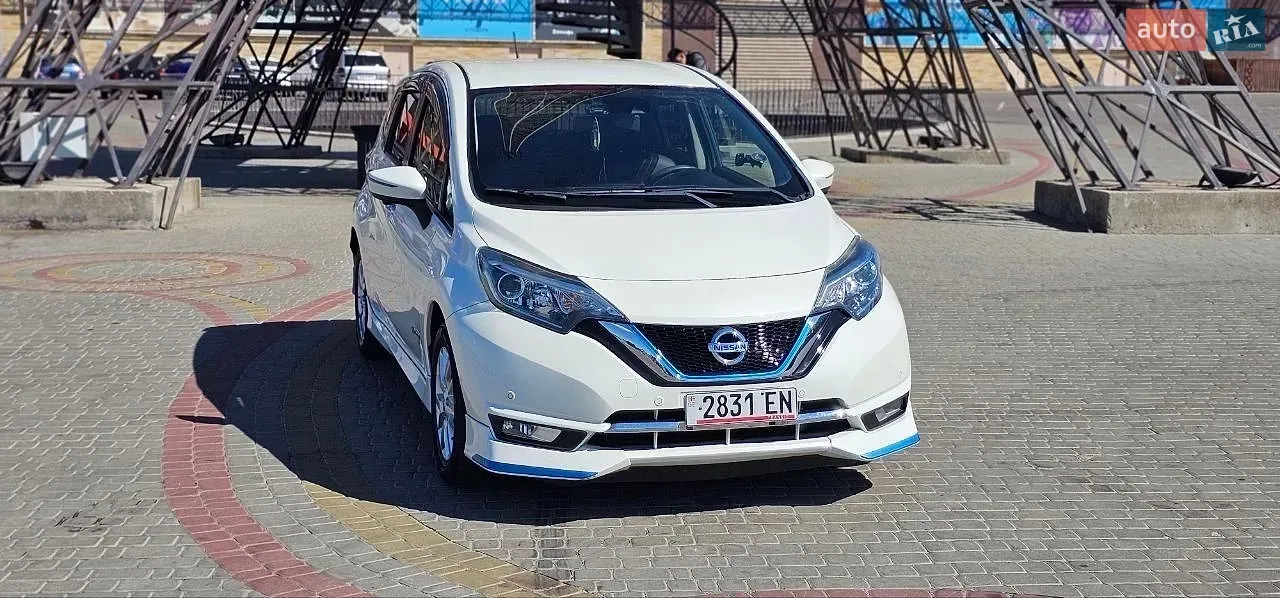 Nissan Note 2017 photo 5