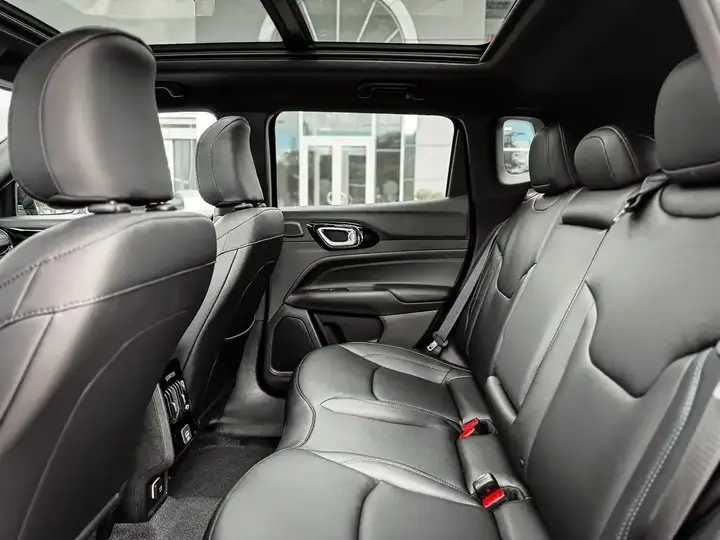 Jeep Compass 2026 photo 5
