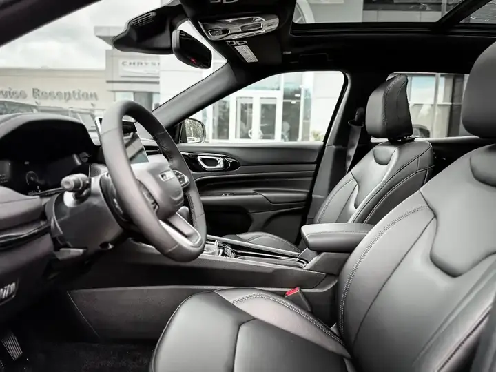 Jeep Compass 2026 photo 4