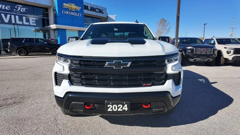 Chevrolet Silverado 1500 2024 photo 2
