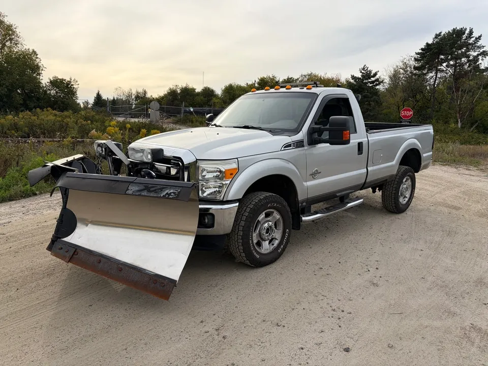 Ford F350 2015 photo 2