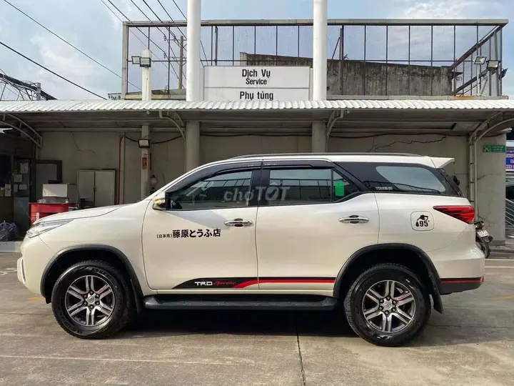 Toyota Fortuner 2017 photo 4