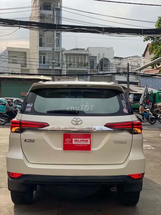 Toyota Fortuner 2017 photo 2
