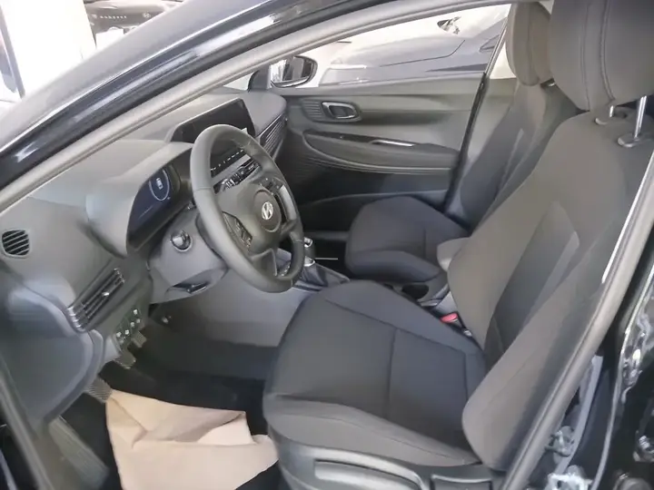 Hyundai I20 photo 2