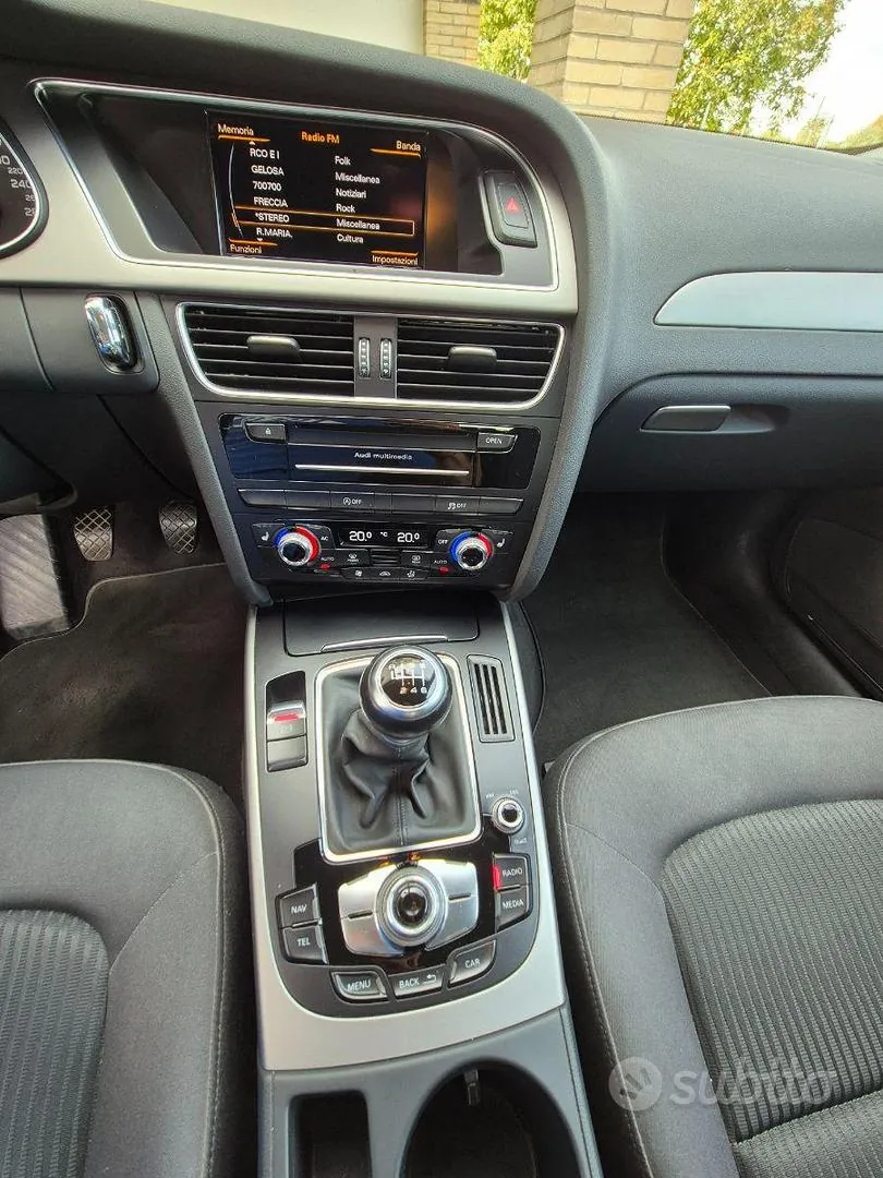 Audi A4 2015 photo 5