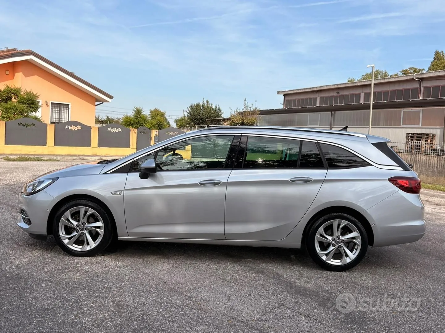 Opel Astra 2019 photo 4