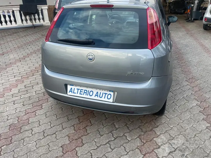 Fiat Punto 2006 photo 2
