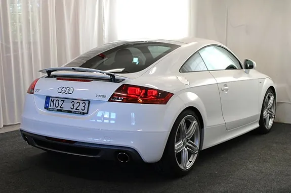 Audi Tt 2011 photo 5