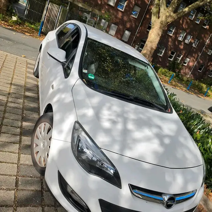 Opel Astra J