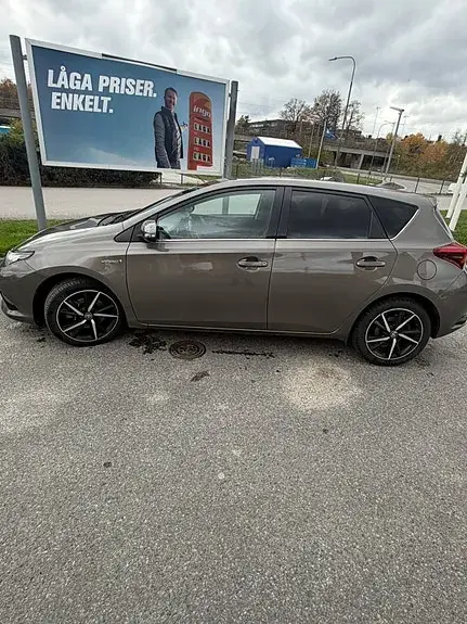 Toyota Auris 2018 photo 4