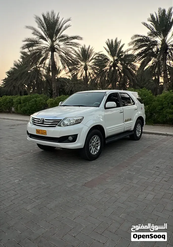 Toyota Fortuner 2013 photo 4