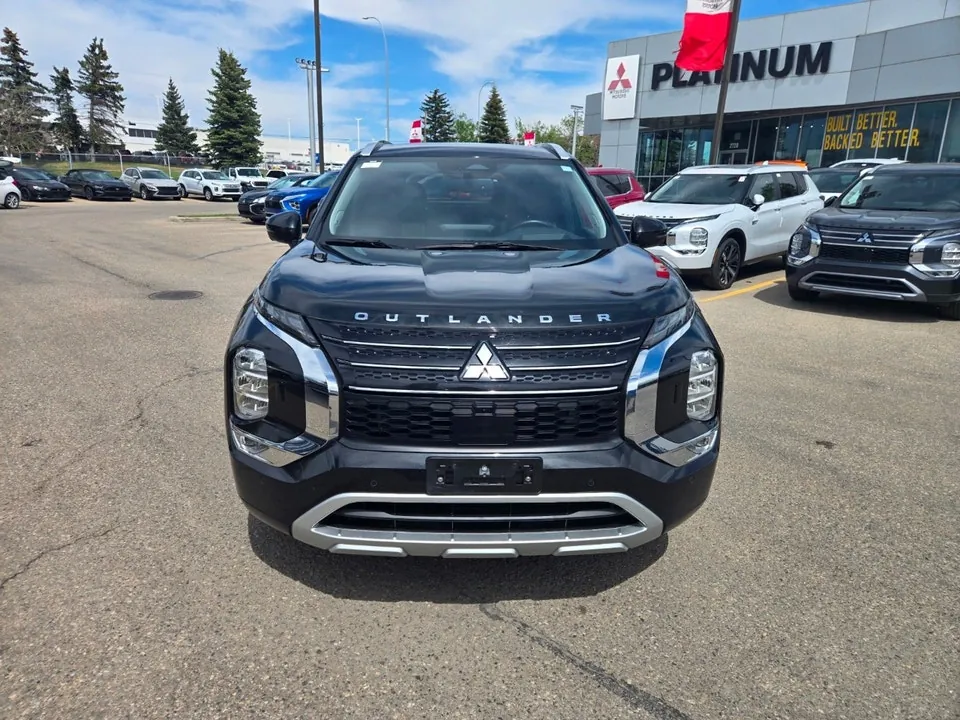 Mitsubishi Outlander 2024 photo 2