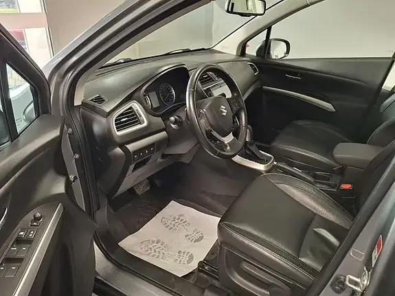 Suzuki Sx4 2016 photo 5