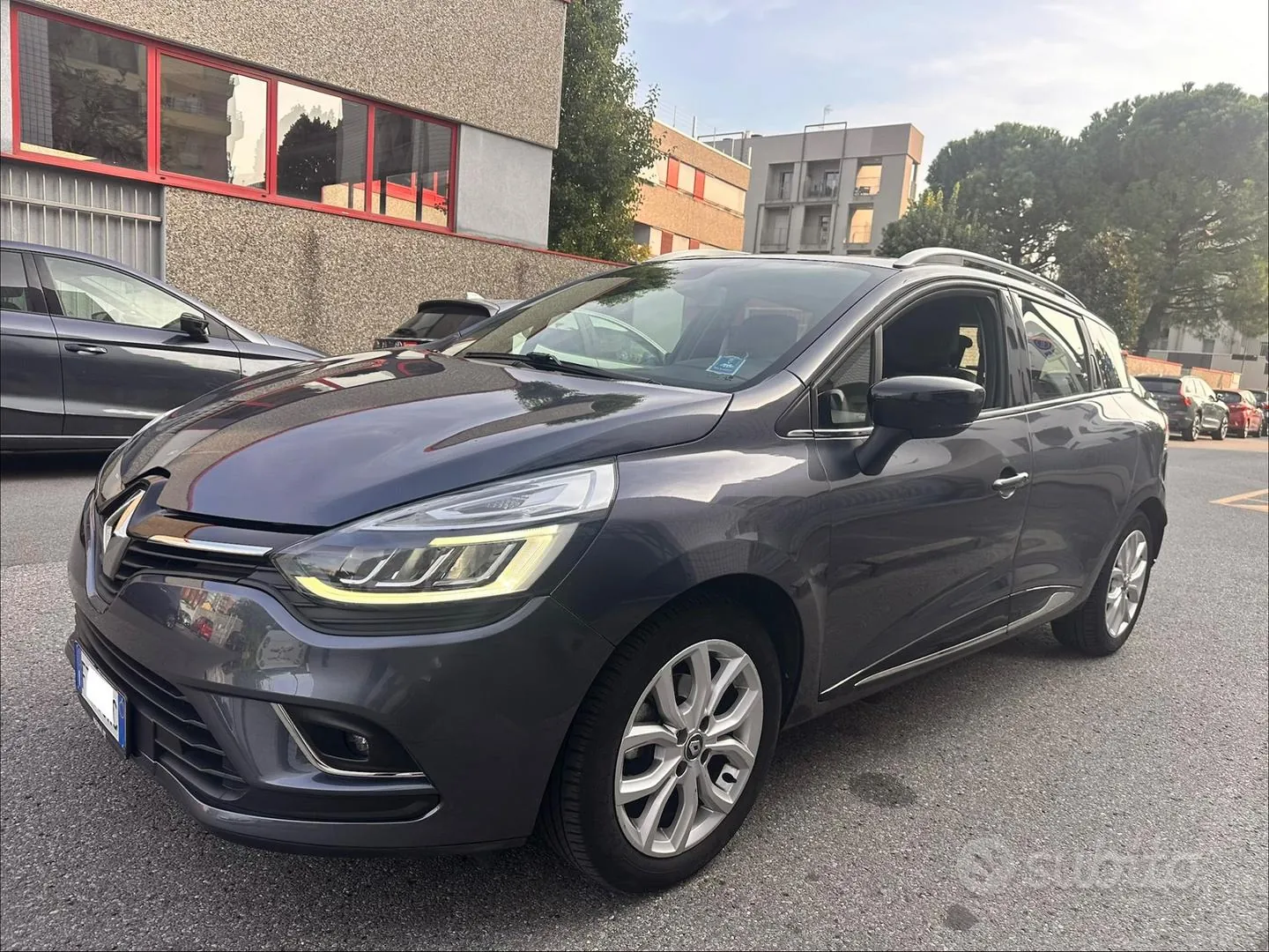 Renault Clio 2019 photo 2