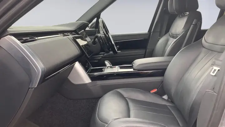 Land Rover Range Rover 2024 photo 3