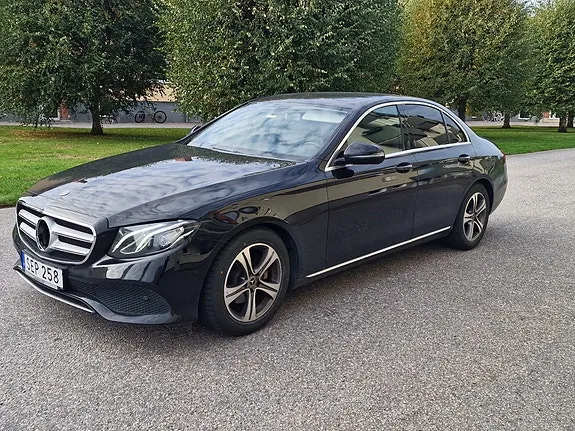 Mercedes-Benz E220 D