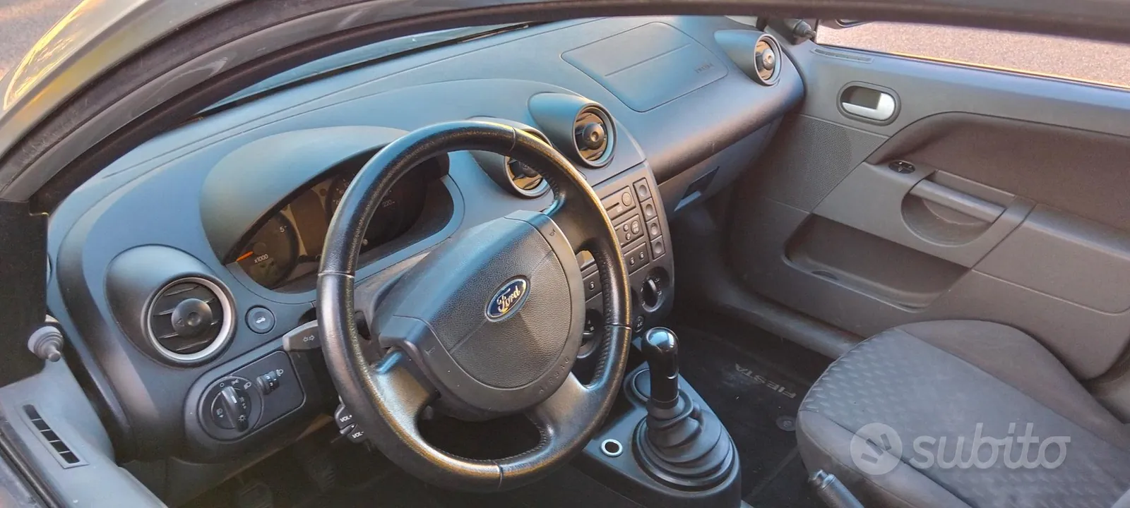 Ford Fiesta 2002 photo 5