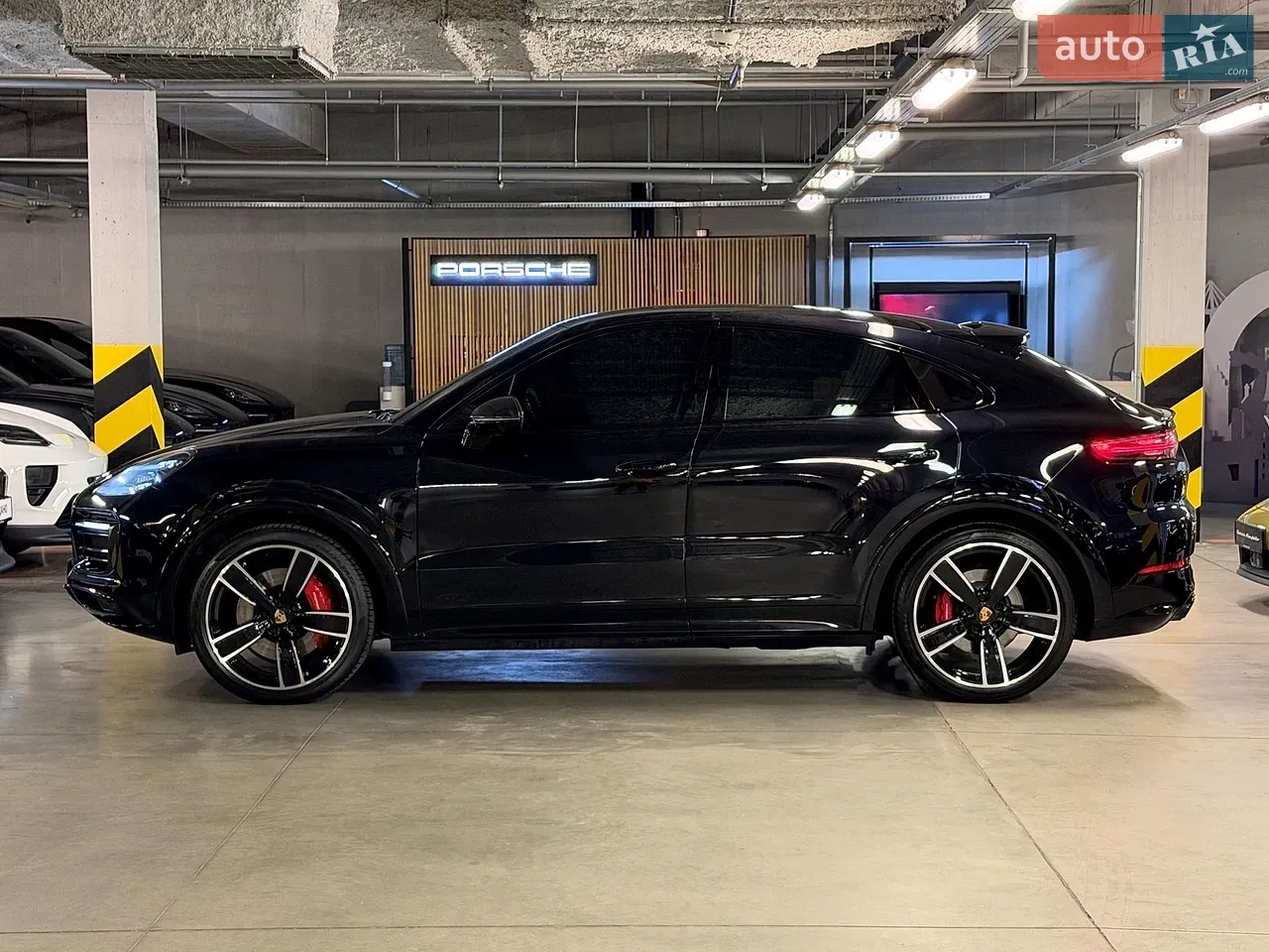 Porsche Cayenne Coupe 2022 photo 2