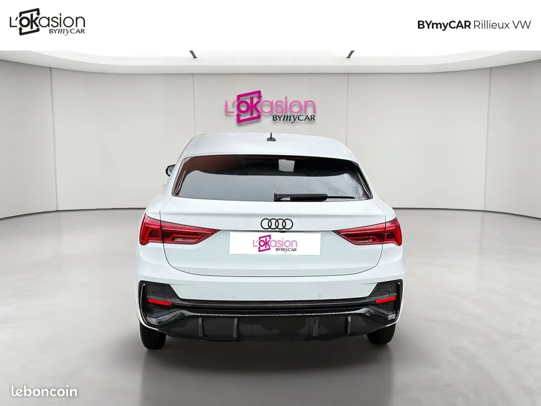 Audi Q3 2021 photo 4