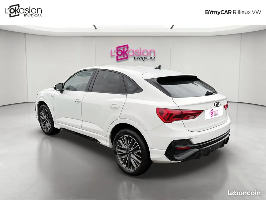 Audi Q3 2021 photo 3