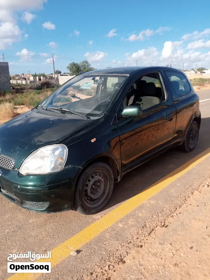 Toyota Yaris 2005 photo 2