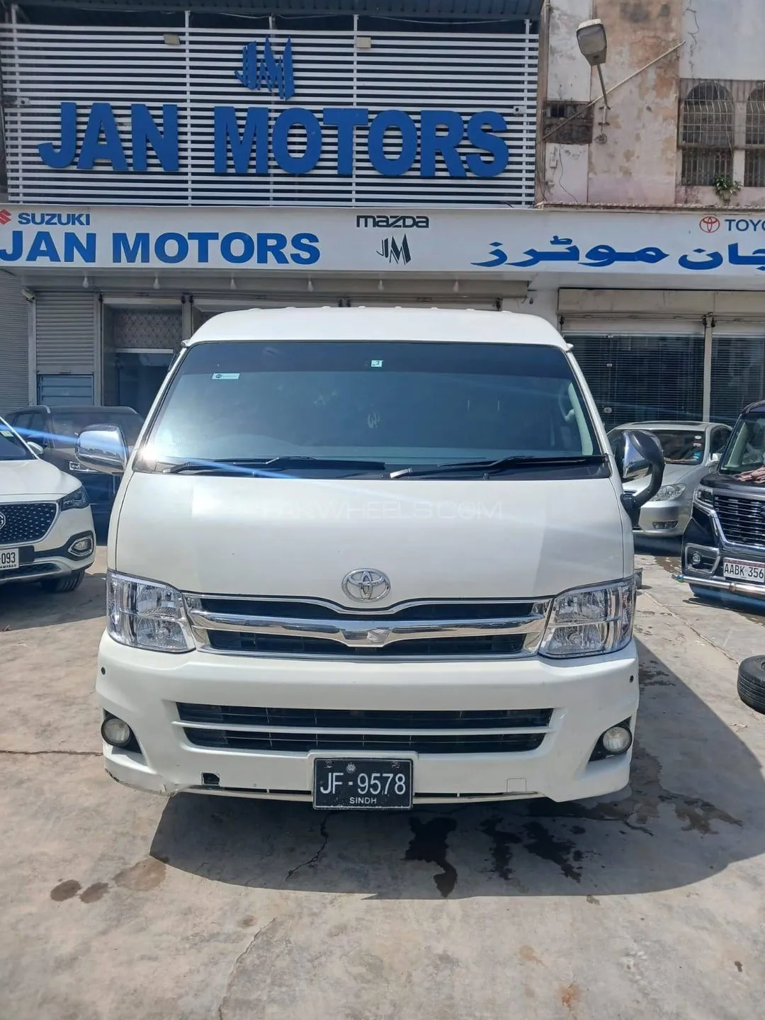 Toyota Hiace