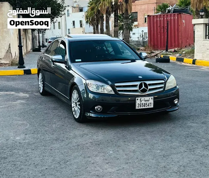 Mercedes-Benz C230