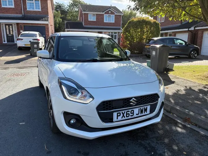 Suzuki Swift 2019 photo 3