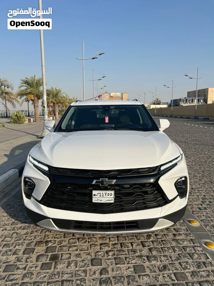 Chevrolet Blazer 2024 photo 2