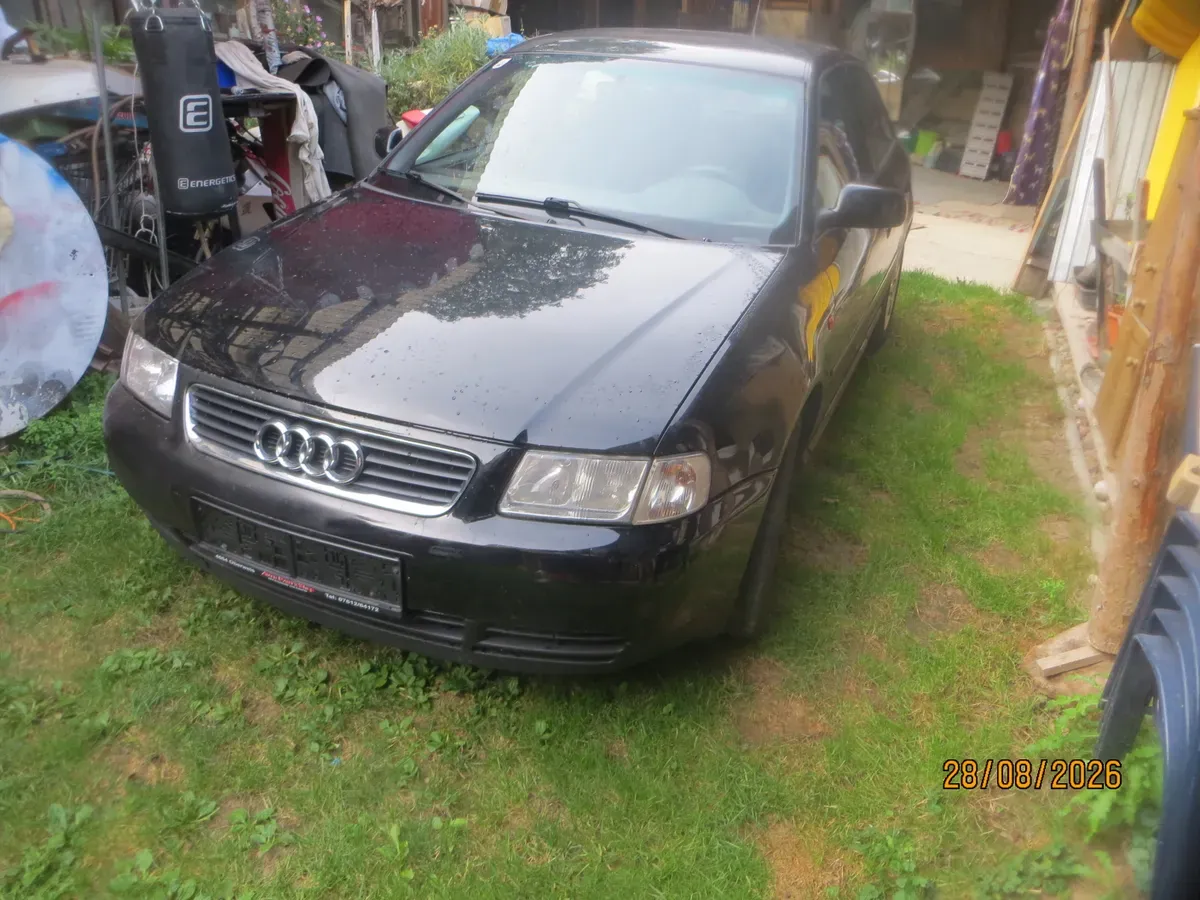 Audi A3 1999 photo 2
