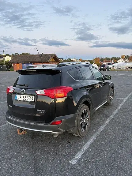 Toyota Rav4 2015 photo 4