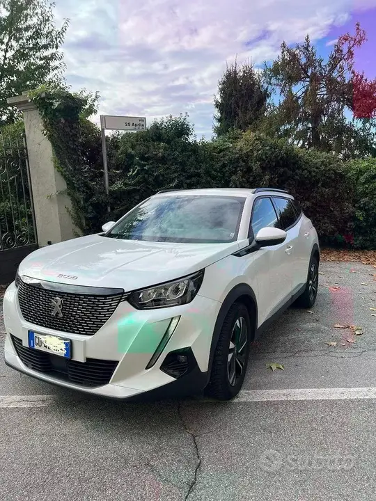 Peugeot 2008 2021 photo 5