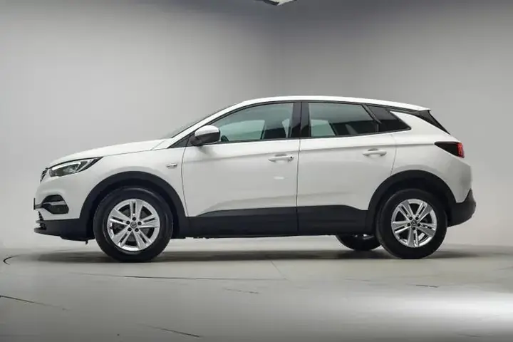 Opel Grandland X 2021 photo 2
